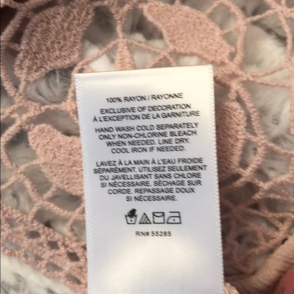 Express Delicate Crochet Cami - Picture 5 of 7